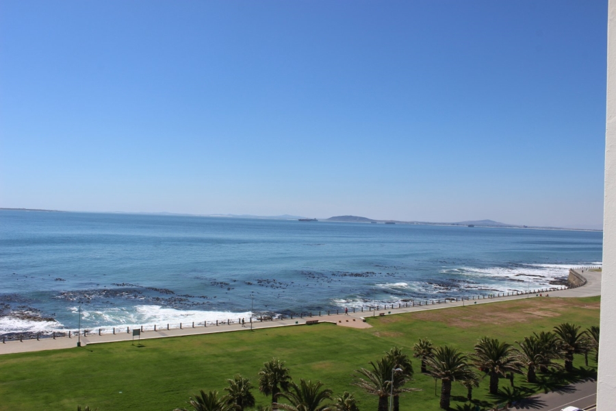 To Let 2 Bedroom Property for Rent in Mouille Point Western Cape